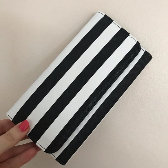 Kut from the Kloth Handbags - BRAND NEW KUT From the Kloth card holder/wallet